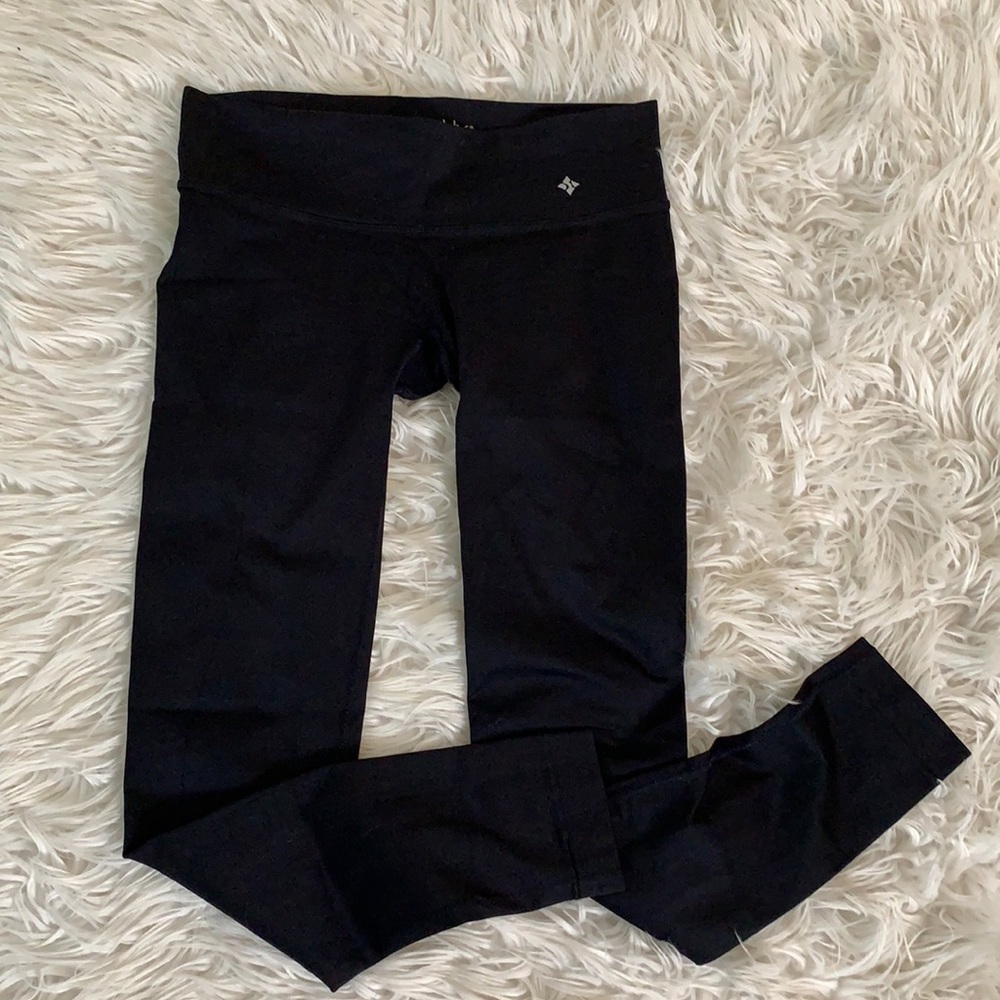 NUX Low Rise & Seamless Black Leggings
